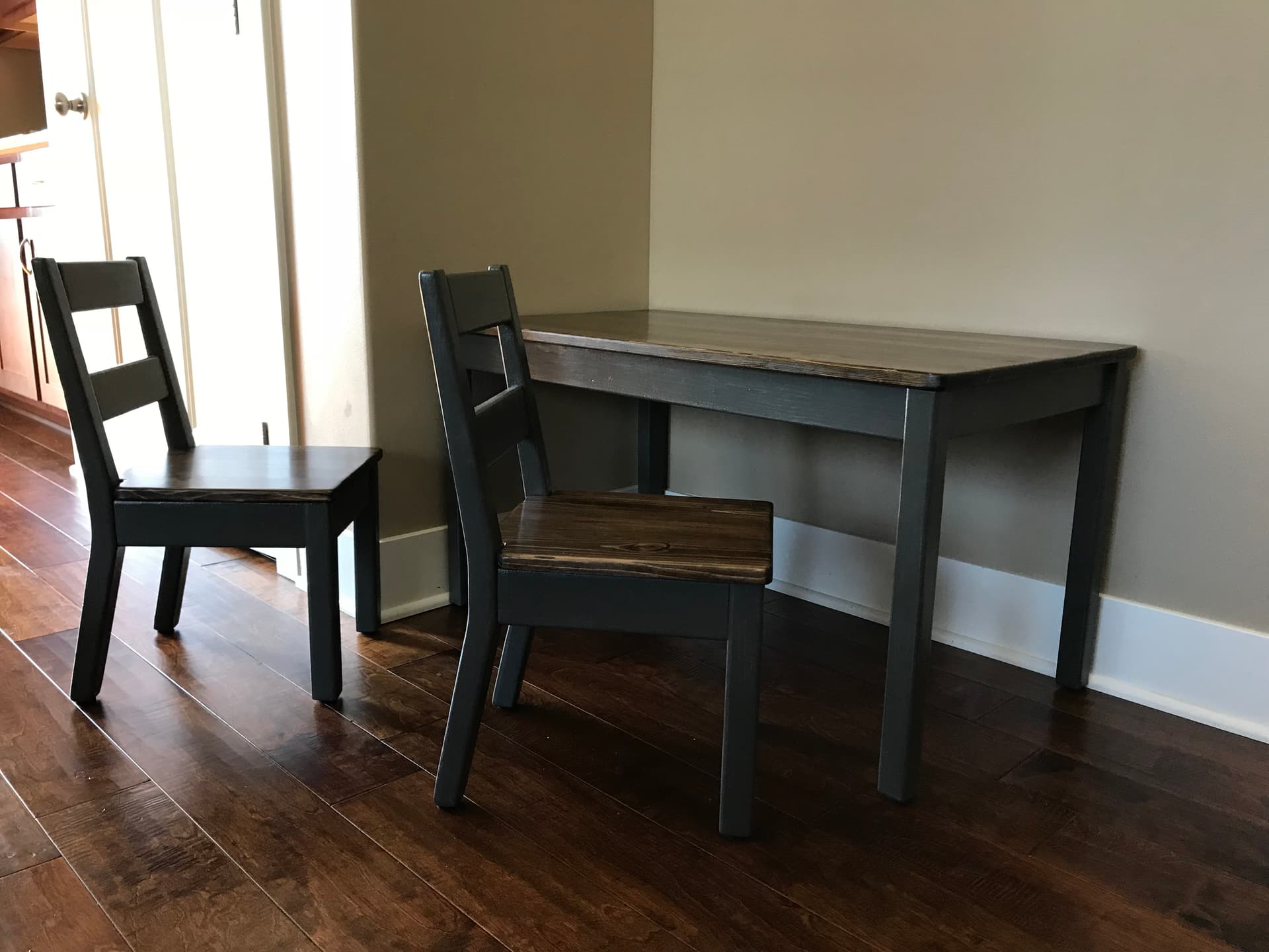 Childs Craft Table and Chair Set